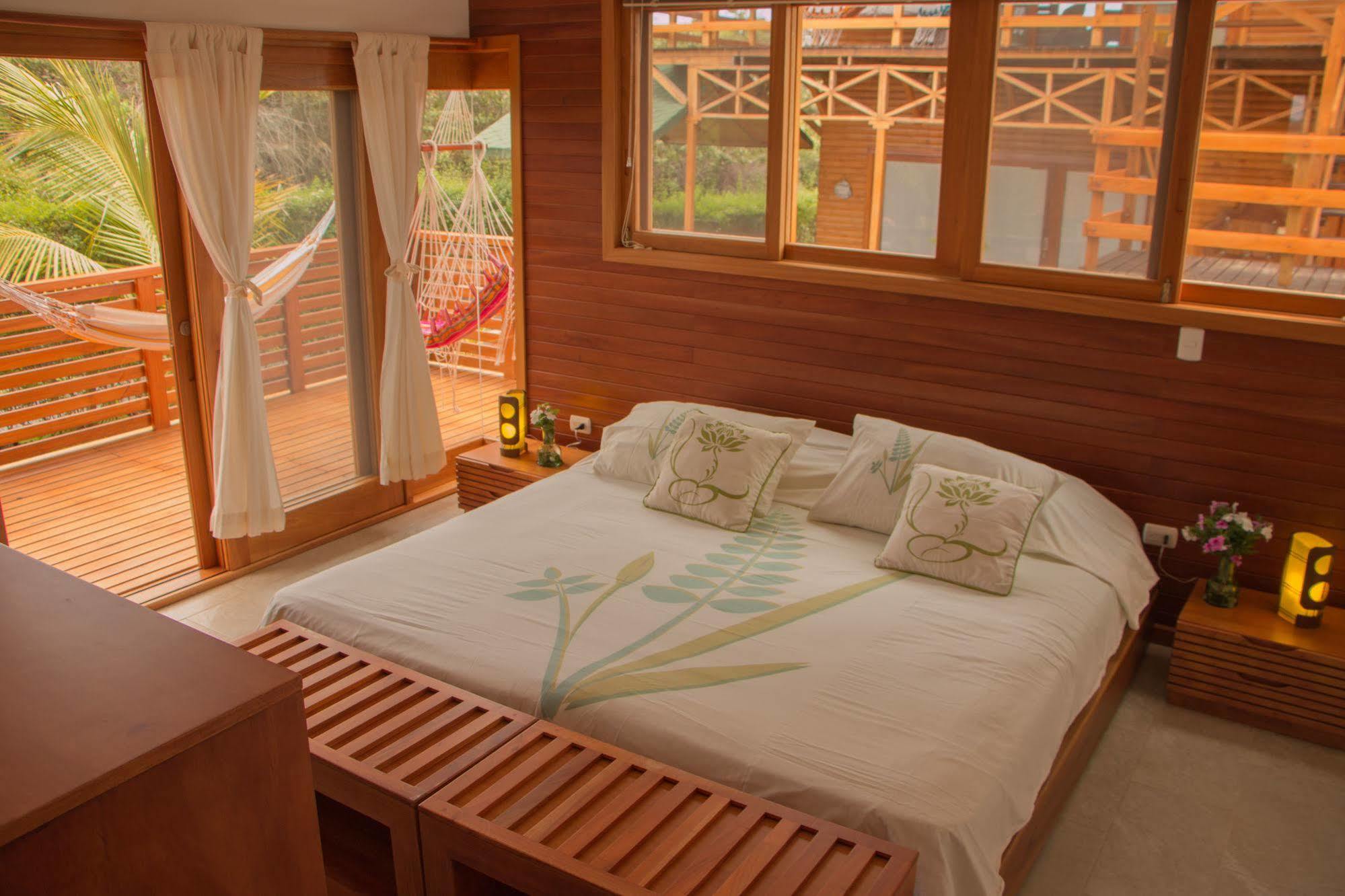 Chez Manany Galapagos Ecolodge Puerto Villamil Extérieur photo